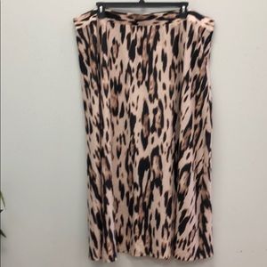 NWT Plus Size Animal print skirt
